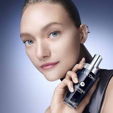 Read more about the article Get Unready With Me: The Viral Lancôme Génifique Serum Review You Need to Read